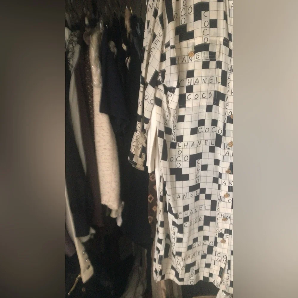 Chanel Iconic Scrabble Print Silk Dress RARE 1990,s

✨💕 Make A Offer ✨💕 - Picture 4 of 9